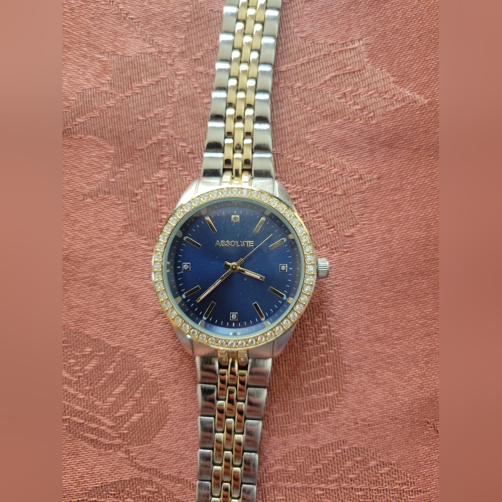 Watch - Picture 2 of 3